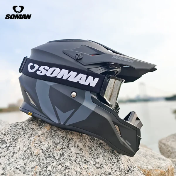 Soman Helmet M11
